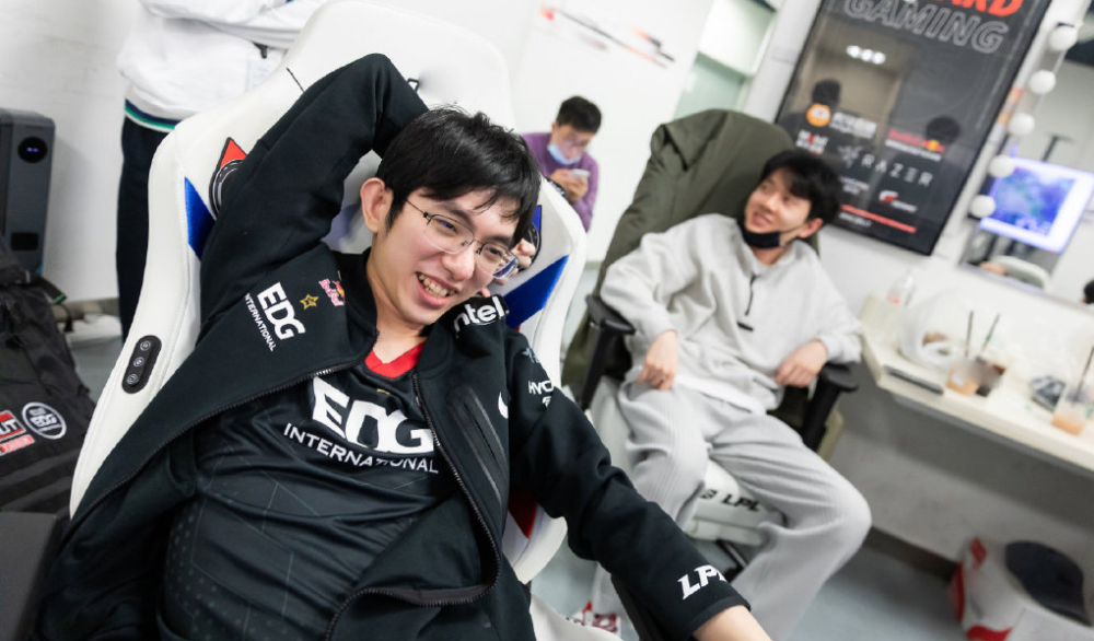 Yabo-法国队教练压力巨大！，Scout遭遇七持续失利赢得满堂喝彩-Yabo